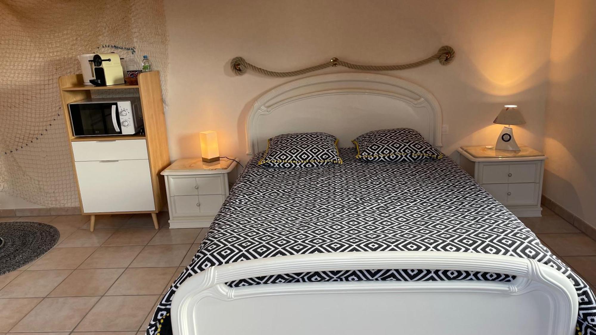 Chambres D'Hotes Les Tilleuls Poullaouen Ngoại thất bức ảnh